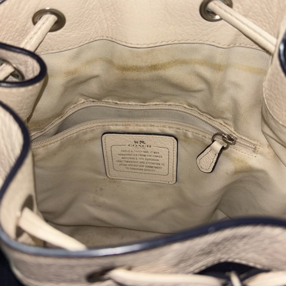 Coach Mickie drawstring shoulder crossbody bucket Navy bag pebbled leather - Picture 11 of 13